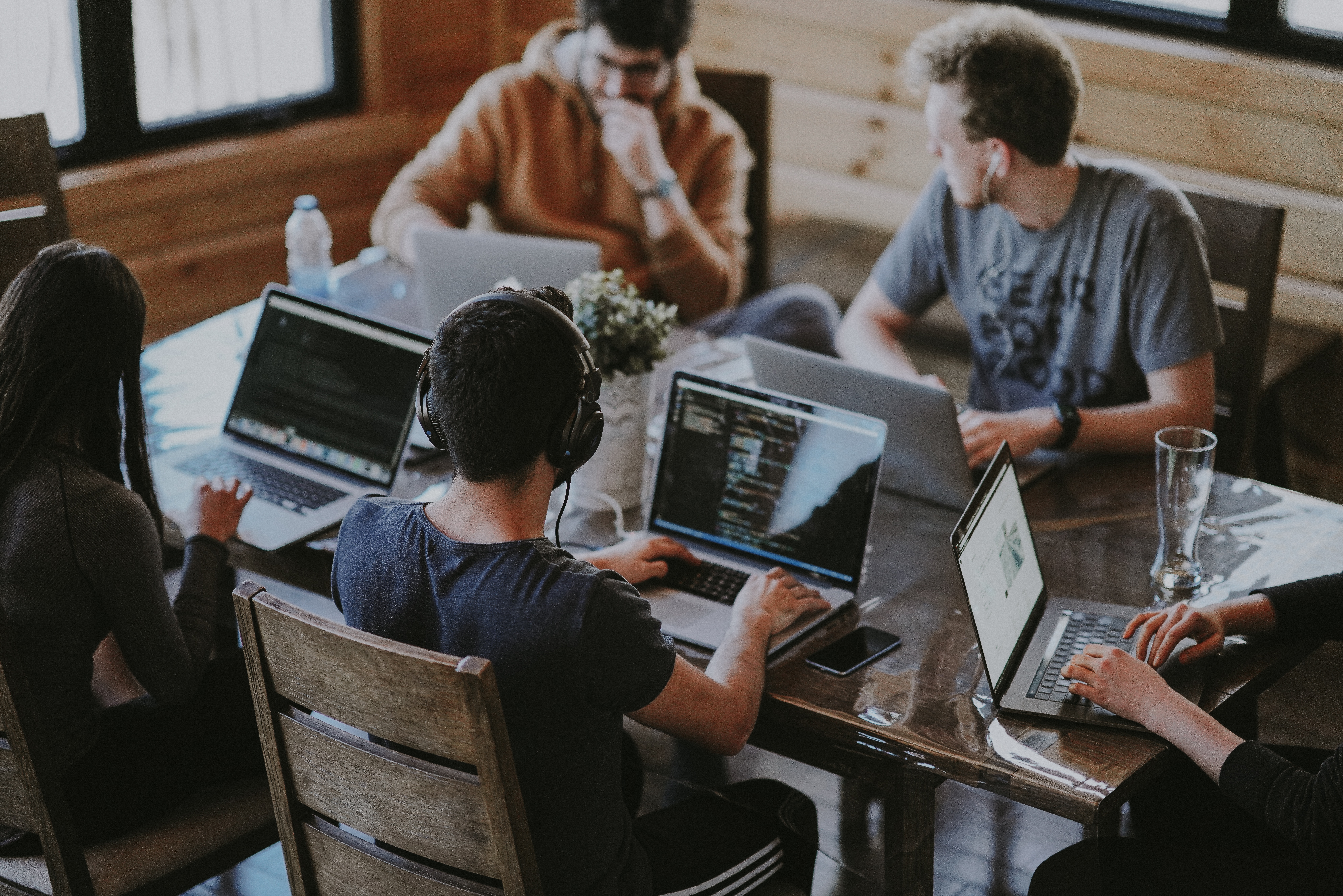 Snel en betaalbaar online met ons studententeam